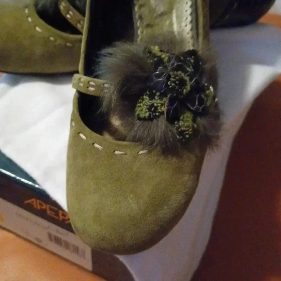 🌹apepazza flats with feather decoration🎉 - Picture 4 of 11